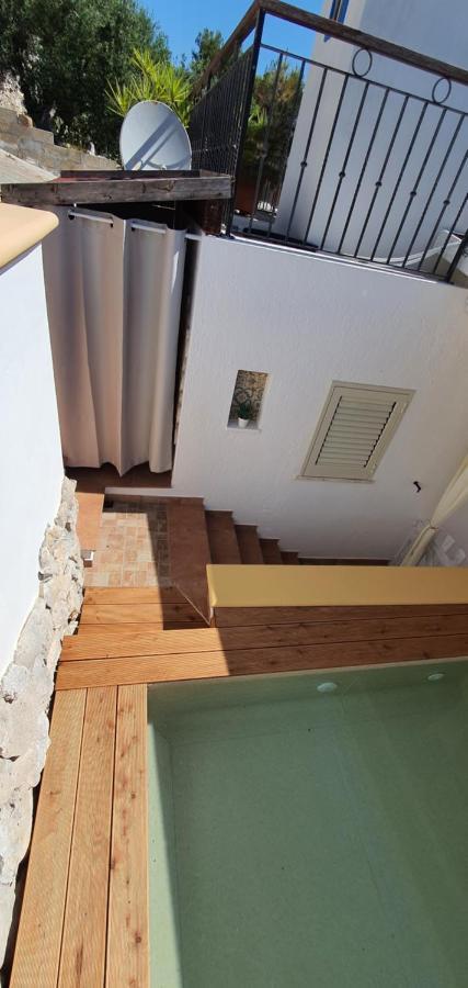 Casa Vacanze "Il Carrubo" Гальяно-дель-Капо Экстерьер фото